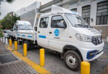 Dongfeng entregó dos camiones a un municipio de Mendoza